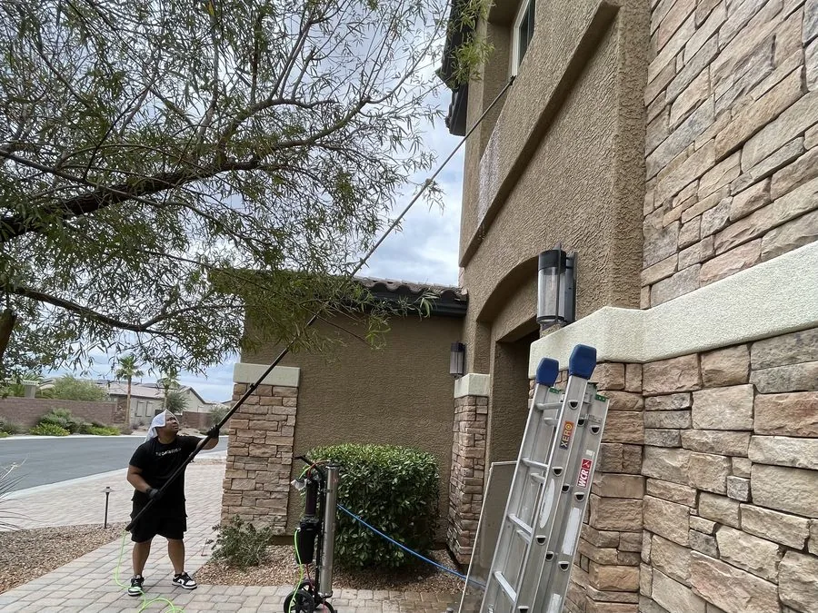 Residential window cleaning on Las Vegas home